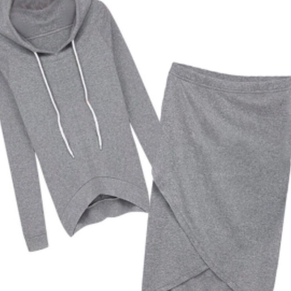 Cute and comfy sweatsuit skirt set